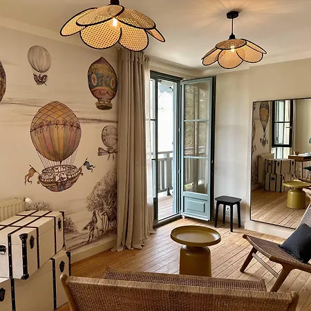 Bed and breakfast La Demeure 3*
