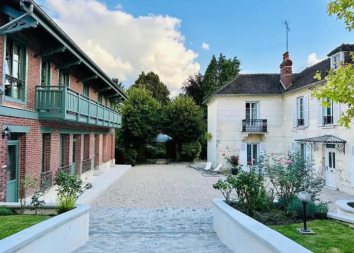 La Demeure 3* Precy-sur-Oise